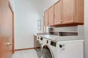 1317 Schooner Ct, Woodbury, MN 55125 - Photo 23