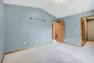 1317 Schooner Ct, Woodbury, MN 55125 - Photo 17