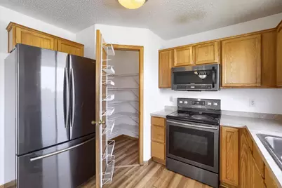 4024 Blakewood Drive, Shakopee, MN 55379 - Photo 13