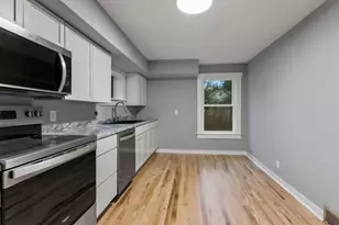 524 Dakota S Ave, New Richmond, WI 54017 - Photo 5