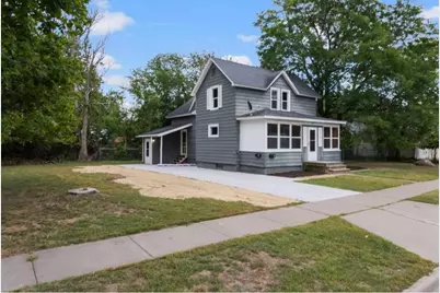 524 Dakota S Avenue, New Richmond, WI 54017 - Photo 1