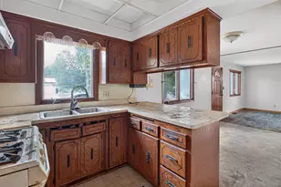 7017 52nd Ave N, Crystal, MN 55428 - Photo 5