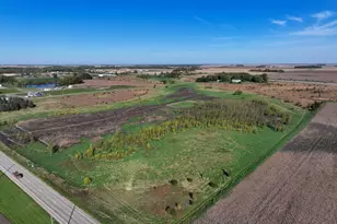 11890 390th Ave, Blue Earth, MN 56013 - Photo 1