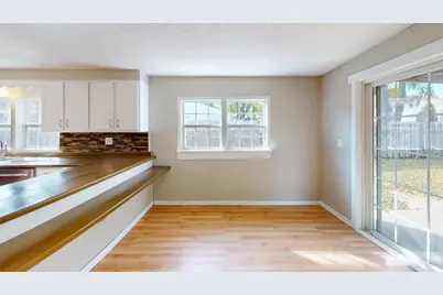 311 Center Avenue S, Eyota, MN 55934 - Photo 7