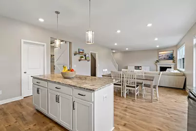 2140 Windermere Circle, Shakopee, MN 55379 - Photo 9