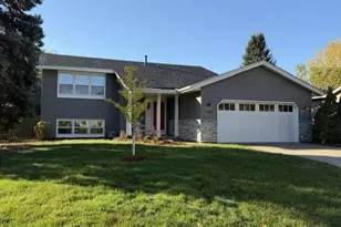 526 Elaine Ave, Shoreview, MN 55126 - Photo 1