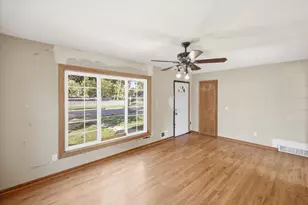 5206 Xerxes Ave N, Minneapolis, MN 55430 - Photo 3
