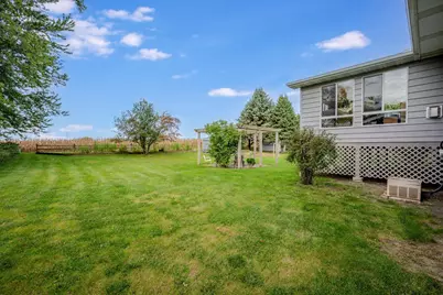 906 Summit Drive, Fairmont, MN 56031 - Photo 13