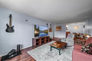 1901 Emerson Ave S, Minneapolis, MN 55403 - Photo 17