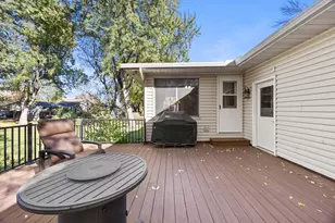 911 Neal Ave SW, Hutchinson, MN 55350 - Photo 63