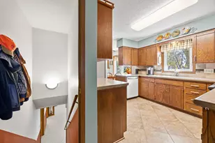 911 Neal Ave SW, Hutchinson, MN 55350 - Photo 45