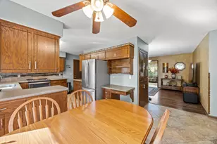 911 Neal Ave SW, Hutchinson, MN 55350 - Photo 27
