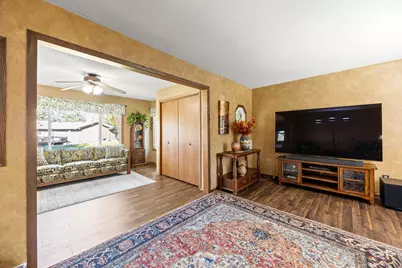911 Neal Avenue SW, Hutchinson, MN 55350 - Photo 23