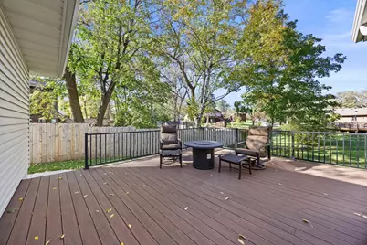 911 Neal Avenue SW, Hutchinson, MN 55350 - Photo 5