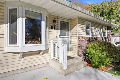 911 Neal Avenue SW, Hutchinson, MN 55350 - Photo 15