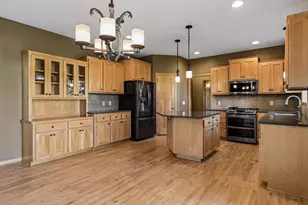 6033 Summit Ct S, Cottage Grove, MN 55016 - Photo 11