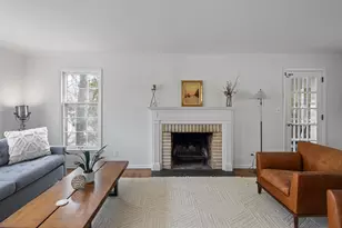 355 Margaret Cir, Wayzata, MN 55391 - Photo 7
