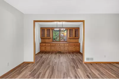 11310 47th Avenue N, Plymouth, MN 55442 - Photo 7