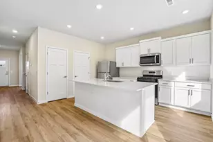 810 Spruce St N, Cambridge, MN 55008 - Photo 11