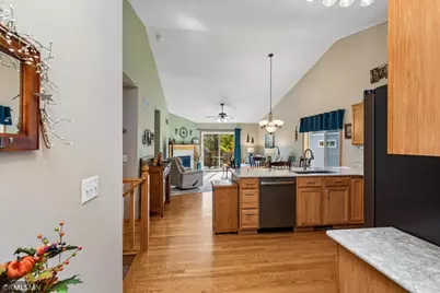1089 Hewitt Boulevard, Red Wing, MN 55066 - Photo 5