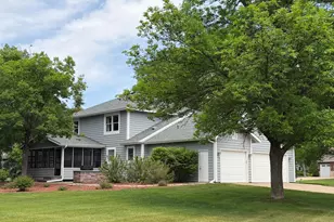 2721 Meadow Rose Blvd, Saint Cloud, MN 56301 - Photo 1