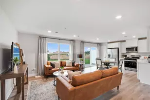 708 Waterleaf Way, Maplewood, MN 55119 - Photo 5