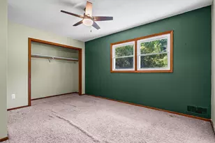 705 S 2nd St, La Crescent, MN 55947 - Photo 15