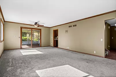 705 S 2nd Street, La Crescent, MN 55947 - Photo 11