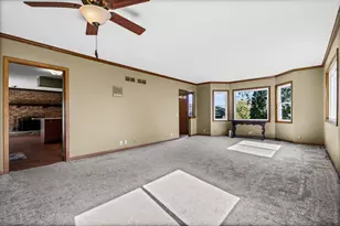705 S 2nd St, La Crescent, MN 55947 - Photo 31