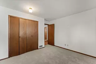 8365 Heather Ave, Eden Prairie, MN 55347 - Photo 19