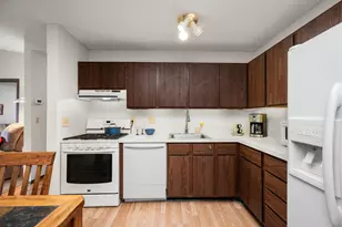 1070 Zanzibar Ln N, Plymouth, MN 55447 - Photo 11