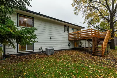 6908 64th Avenue N, Brooklyn Park, MN 55428 - Photo 25