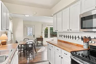 519 Doris Ave, Shoreview, MN 55126 - Photo 13