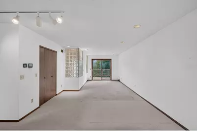 8725 Walton Oaks Drive, Bloomington, MN 55438 - Photo 19