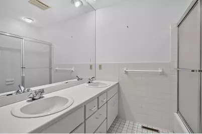 8725 Walton Oaks Drive, Bloomington, MN 55438 - Photo 27
