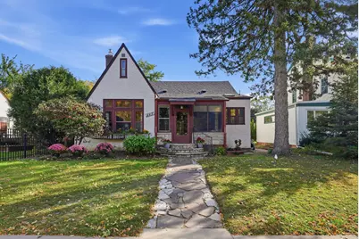 442 Mount Curve Boulevard, Saint Paul, MN 55105 - Photo 1