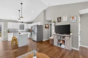 430 Summit St NE, Chatfield, MN 55923 - Photo 5