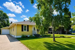 806 5th St NE, Staples, MN 56479 - Photo 1