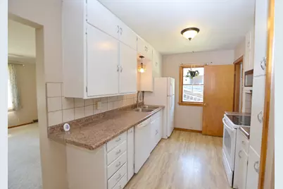 806 5th Street NE, Staples, MN 56479 - Photo 5