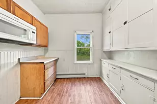 696 5th St E, Saint Paul, MN 55106 - Photo 9
