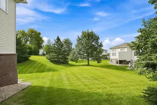 18906 Inlet Rd, Lakeville, MN 55044 - Photo 5