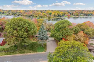 7513 Maplewood Dr, Maple Grove, MN 55311 - Photo 3
