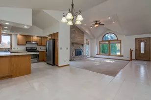 104 Wadsworth Dr, Mankato, MN 56001 - Photo 9
