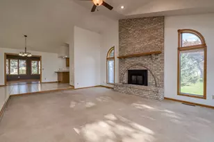 104 Wadsworth Dr, Mankato, MN 56001 - Photo 7