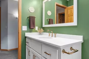 8441 W Lake Dr, Chanhassen, MN 55317 - Photo 45