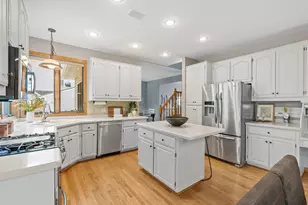 8441 W Lake Dr, Chanhassen, MN 55317 - Photo 3