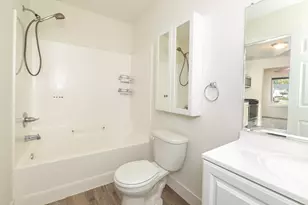 406 Russell Ave N, Minneapolis, MN 55405 - Photo 17