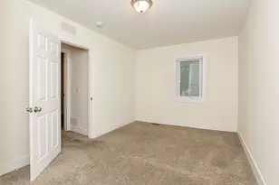 406 Russell Ave N, Minneapolis, MN 55405 - Photo 15