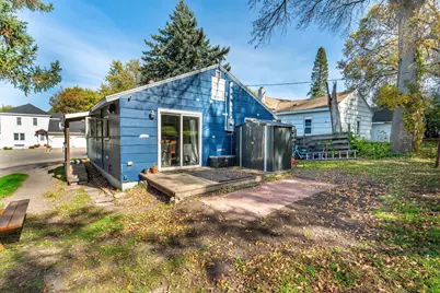 810 E Junius Avenue, Fergus Falls, MN 56537 - Photo 7