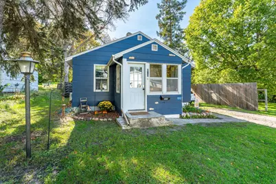 810 E Junius Avenue, Fergus Falls, MN 56537 - Photo 3